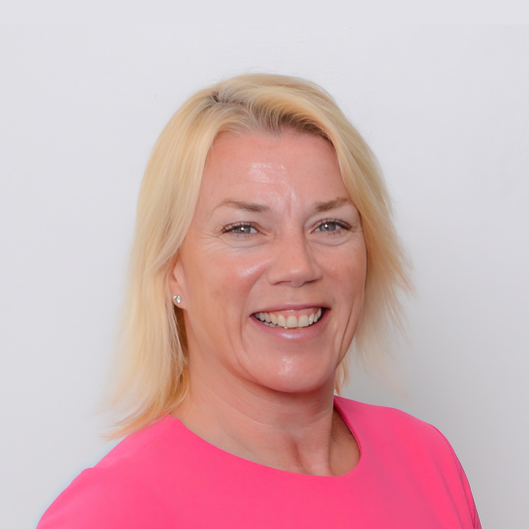 Dr Lisa Ryan