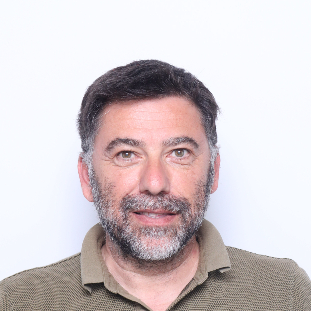 Dr Julien Cases 